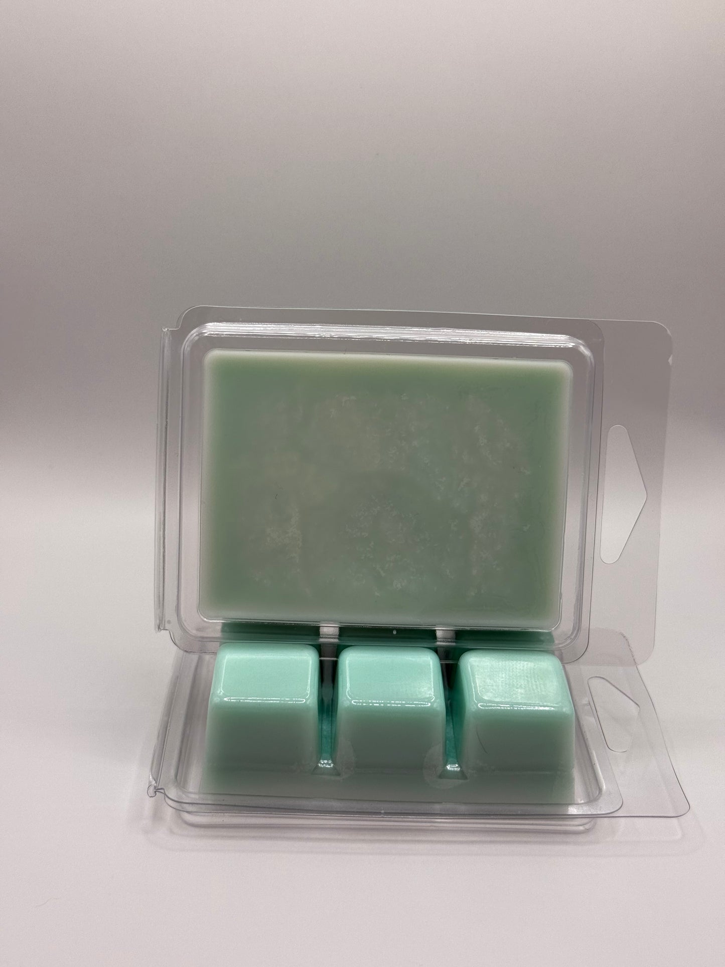 "Fresh Breeze"Handcrafted 3 oz Soy Wax Scented Wax Melts