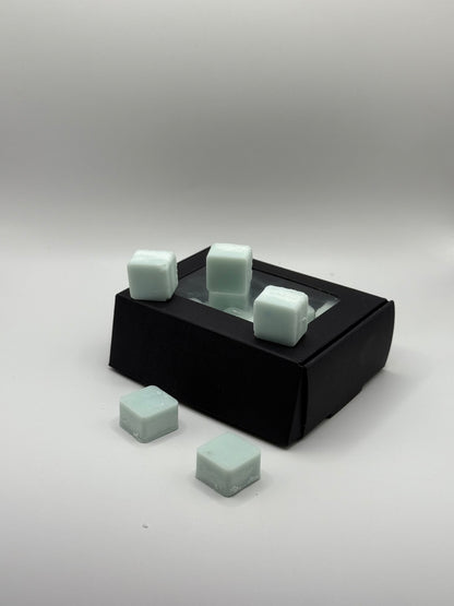 "White Linen" Handcrafted 2.5 oz Soy Wax Scented Wax Melts