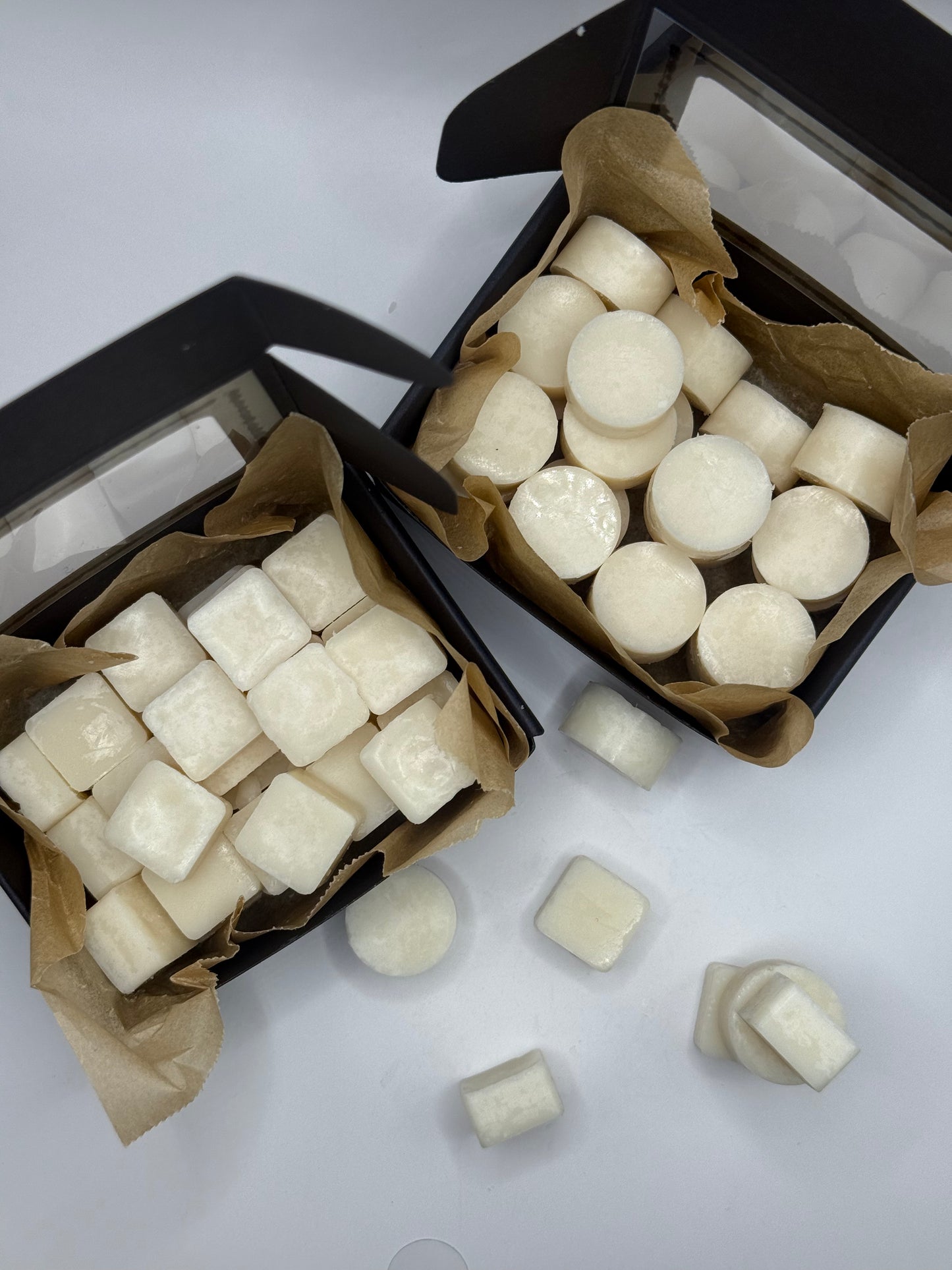 "Golden Loaf' Handcrafted 2.5 oz Soy Wax Scented Wax Melts